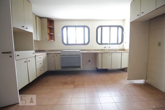 Cozinha de apartamento para alugar com 3 quartos, 380m² em Vila Andrade, São Paulo