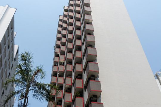 Fachada de apartamento à venda com 1 quarto, 65m² em Cerqueira César, São Paulo