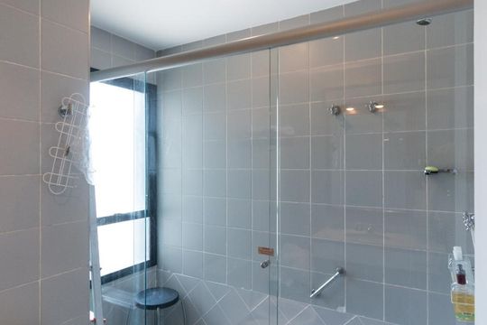Banheiro de apartamento à venda com 1 quarto, 65m² em Cerqueira César, São Paulo