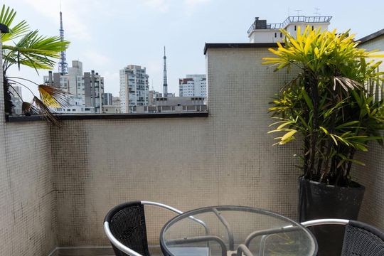 Varanda de apartamento à venda com 1 quarto, 65m² em Cerqueira César, São Paulo