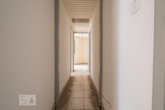 Corredor  de casa à venda com 3 quartos, 69m² em Santo Amaro, São Paulo