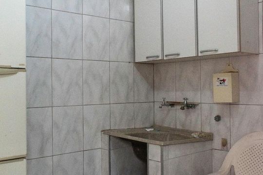 Área de Serviço de casa para alugar com 4 quartos, 198m² em Vila Firmiano Pinto, São Paulo
