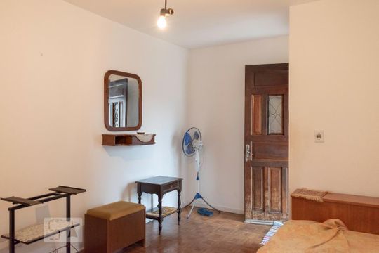 Quarto de Serviço de casa para alugar com 4 quartos, 198m² em Vila Firmiano Pinto, São Paulo