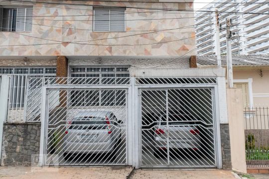 Fachada de casa para alugar com 4 quartos, 198m² em Vila Firmiano Pinto, São Paulo