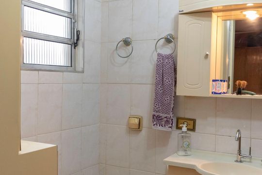 Banheiro da Suíte de casa para alugar com 4 quartos, 198m² em Vila Firmiano Pinto, São Paulo