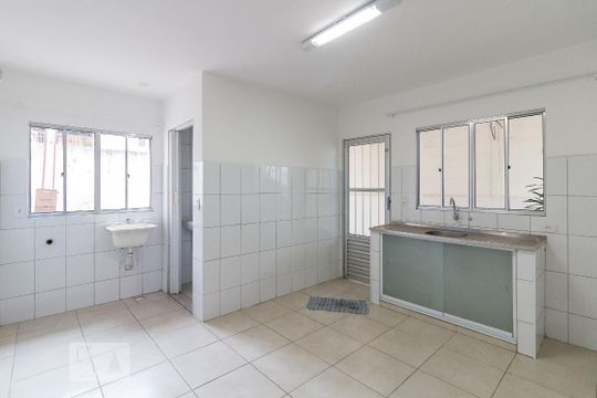 Cozinha e área de serviço de casa à venda com 1 quarto, 45m² em Gopoúva, Guarulhos