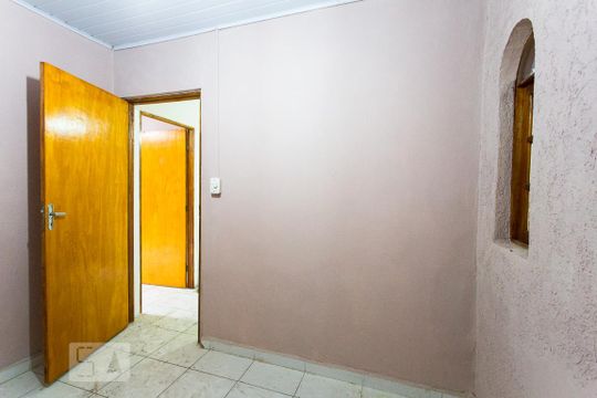 Quarto 1 de casa para alugar com 2 quartos, 76m² em Vila Formosa, São Paulo