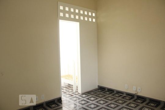 sala de apartamento para alugar com 2 quartos, 55m² em São Francisco Xavier, Rio de Janeiro