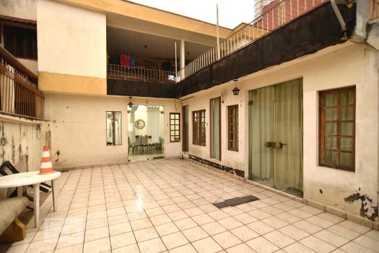 Quintal e edicula de casa à venda com 5 quartos, 440m² em Mooca, São Paulo