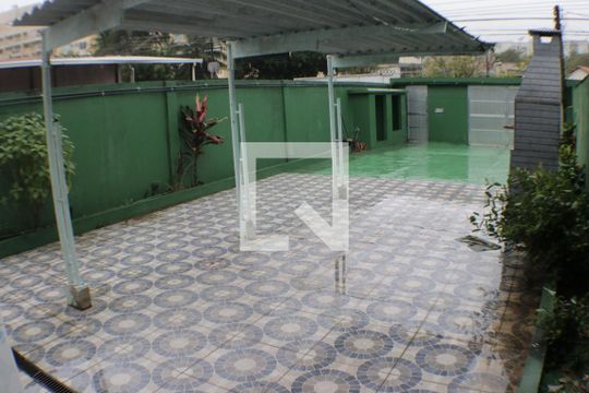 Quintal de casa à venda com 2 quartos, 90m² em Taquara, Rio de Janeiro