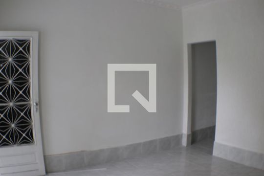 Sala de casa à venda com 2 quartos, 90m² em Taquara, Rio de Janeiro