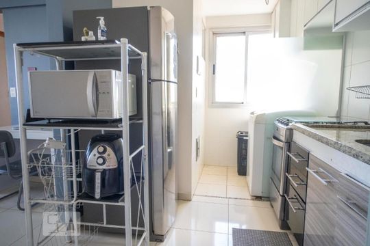 Cozinha de apartamento para alugar com 2 quartos, 54m² em Setor Leste Universitário, Goiânia