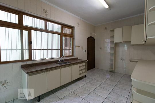 Cozinha de casa à venda com 1 quarto, 90m² em Vila Carrao, São Paulo