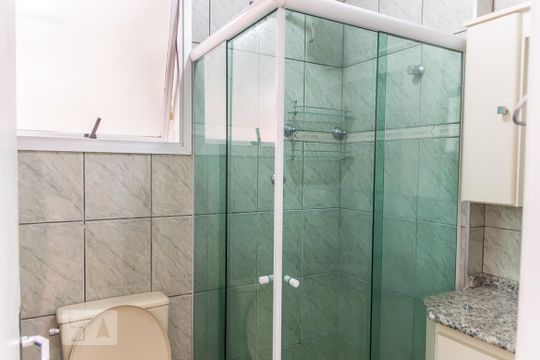 Banheiro de apartamento à venda com 3 quartos, 64m² em Dos Casa, São Bernardo do Campo
