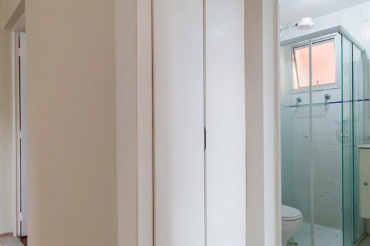 Corredor de apartamento à venda com 2 quartos, 50m² em Vila Guarani (z Sul), São Paulo