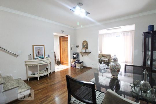 Casa à venda com 2 quartos, 126m² em Vila Gustavo, São Paulo