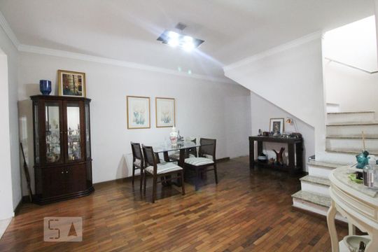 Casa à venda com 2 quartos, 126m² em Vila Gustavo, São Paulo
