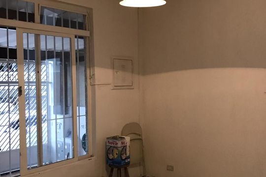 Sala de casa à venda com 2 quartos, 250m² em Jardim São Ricardo, São Paulo