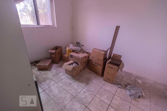 Quarto 1 de casa à venda com 2 quartos, 334m² em Parque São Domingos, São Paulo