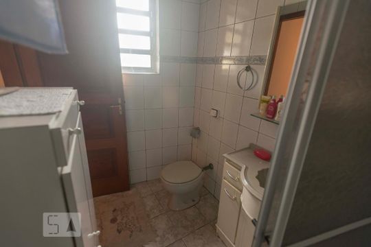 Banheiro da Suíte de casa à venda com 2 quartos, 334m² em Parque São Domingos, São Paulo