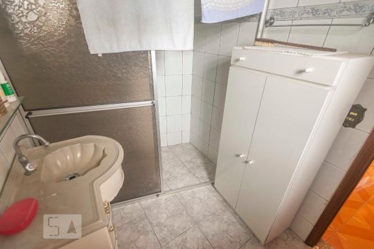 Banheiro da Suíte de casa à venda com 2 quartos, 334m² em Parque São Domingos, São Paulo