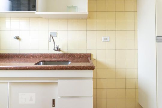 Cozinha de apartamento à venda com 2 quartos, 64m² em Vila Buarque, São Paulo