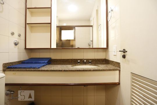 Banheiro de apartamento à venda com 1 quarto, 34m² em Campos Elíseos, São Paulo