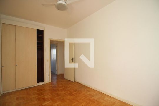 Quarto 1 de apartamento à venda com 2 quartos, 76m² em Centro Histórico, Porto Alegre