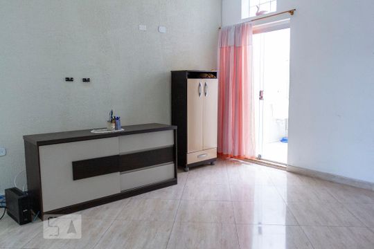 Sala de casa à venda com 4 quartos, 192m² em Vila Moinho Velho, São Paulo