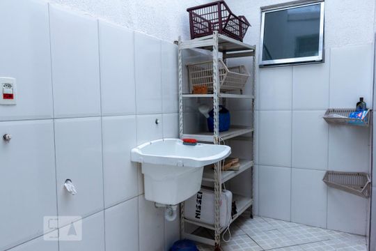Área de serviço de casa à venda com 4 quartos, 192m² em Vila Moinho Velho, São Paulo