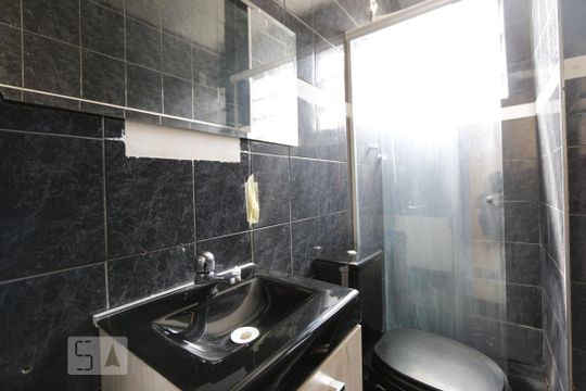 Banheiro de apartamento para alugar com 1 quarto, 40m² em Freguesia de Jacarepaguá, Rio de Janeiro