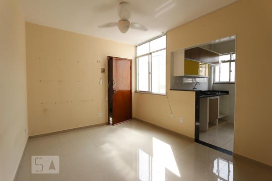 Apartamento para alugar com 1 quarto, 40m² em Freguesia de Jacarepaguá, Rio de Janeiro