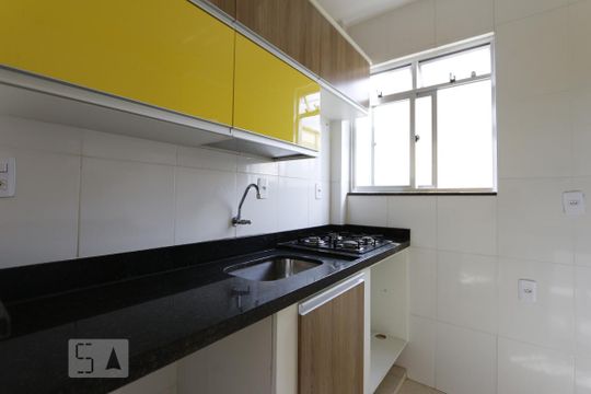 Cozinha - Armários de apartamento para alugar com 1 quarto, 40m² em Freguesia de Jacarepaguá, Rio de Janeiro
