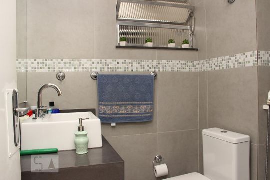 banheiro 1 de apartamento à venda com 3 quartos, 150m² em Maracanã, Rio de Janeiro