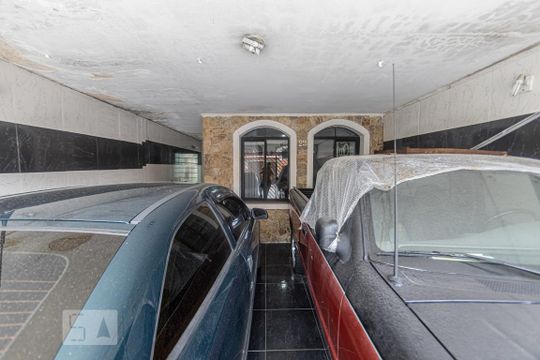 Garagem de casa à venda com 3 quartos, 125m² em Jardim Piqueroby, São Paulo