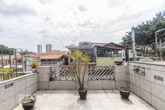 Varanda Quarto 3 de casa à venda com 3 quartos, 125m² em Jardim Piqueroby, São Paulo