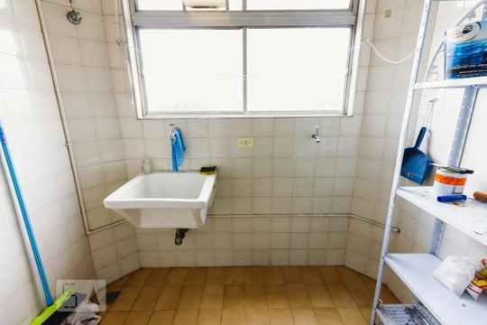Área de Serviço de apartamento para alugar com 3 quartos, 72m² em Lapa, São Paulo