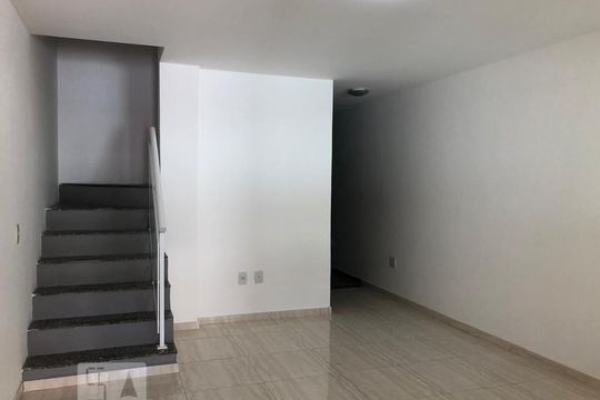 Casa para alugar com 3 quartos, 156m² em Freguesia (jacarepaguá), Rio de Janeiro
