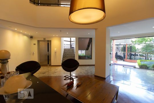 Hall de apartamento à venda com 3 quartos, 155m² em Vila Regente Feijó, São Paulo