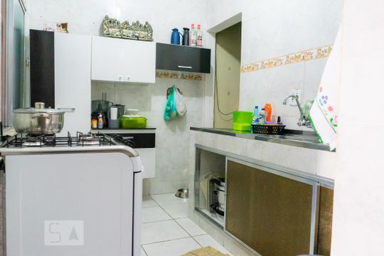 Cozinha de apartamento à venda com 2 quartos, 60m² em Irajá, Rio de Janeiro