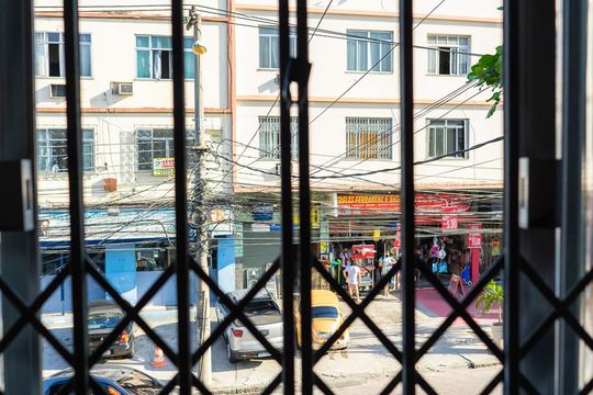 Quarto 1 de apartamento à venda com 2 quartos, 60m² em Irajá, Rio de Janeiro