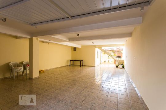 Garagem de casa à venda com 3 quartos, 350m² em Vila Carrão, São Paulo