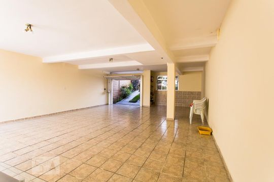 Garagem de casa à venda com 3 quartos, 350m² em Vila Carrão, São Paulo