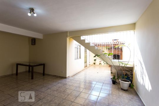 Garagem de casa à venda com 3 quartos, 350m² em Vila Carrão, São Paulo