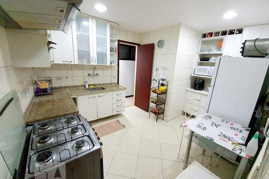 Cozinha de apartamento à venda com 5 quartos, 300m² em Recreio dos Bandeirantes, Rio de Janeiro