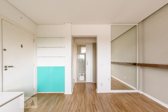 Sala de apartamento para alugar com 2 quartos, 60m² em Vila Itapura, Campinas