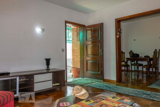 Casa para alugar com 4 quartos, 223m² em Vila Santa Catarina, São Paulo