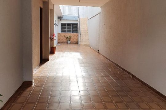 Quintal de casa à venda com 2 quartos, 180m² em Jardim Rosa de Franca, Guarulhos