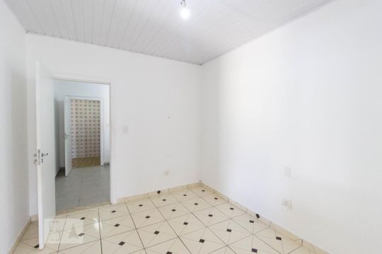 Quarto de casa à venda com 2 quartos, 90m² em Vila Pereira Cerca, São Paulo