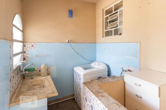 Área de Serviço de casa à venda com 2 quartos, 90m² em Vila Pereira Cerca, São Paulo